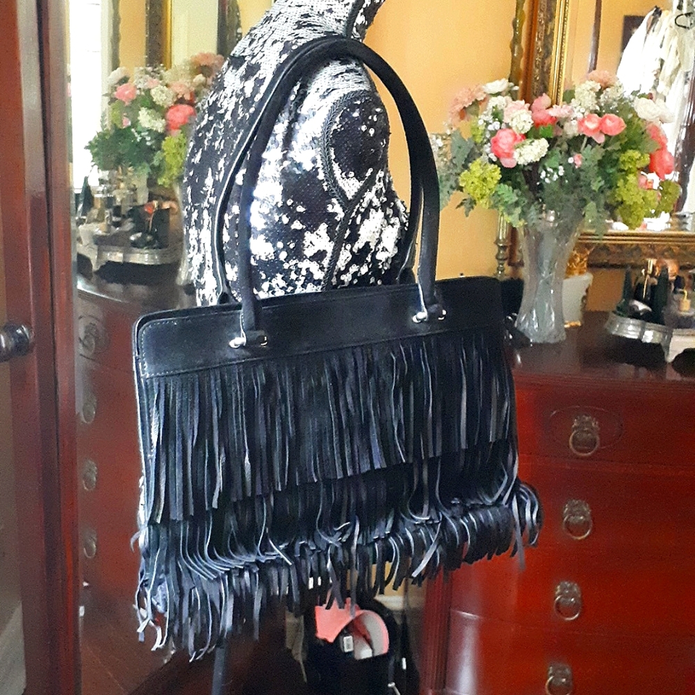 New Danier Brown Leather Fringe Bag - Picture 6 of 6